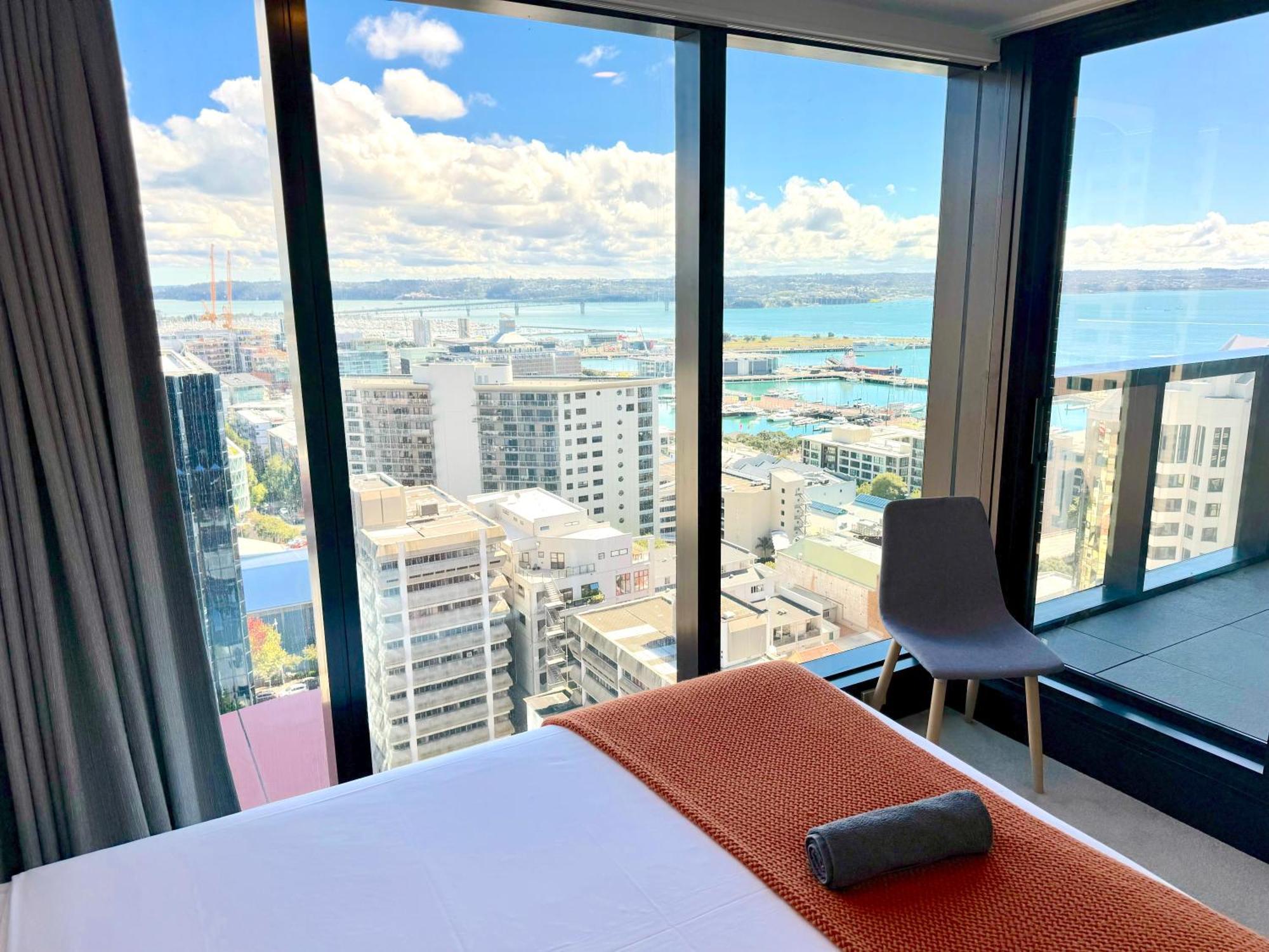 Апартаменты Magnificent Skytower, Sea, Habour View In Cbd Окленд Экстерьер фото